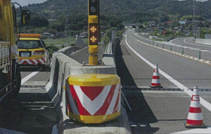 Elektrostatik Püskürtme Kamyona Monte Susturucu Gömülü Tip